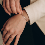 LUNICA Stříbrný náramek srdíčka 0058 0460