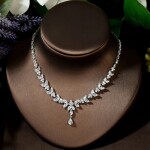 Souprava šperků Swarovski Elements Melissa, Bílá/čirá 43 cm