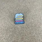 Pinarna.cz Kočička ležící na stohu knih - book & cat, coffee / kniha & kočka, kafe