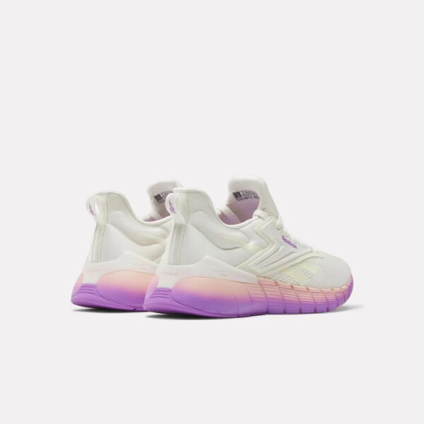 Sportovní obuv Reebok Nano Court 100208624 40.5