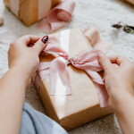 Bella Rose Saténová stuha 4 cm – Rose (4,5 m), růžová barva, textil