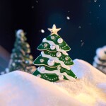 Vánoční brož se zirkony Christmas Tree 12 - vánoční stromeček, Zlatá
