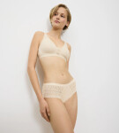 Triumph – AURA SPOTLIGHT: Kalhotky maxi s krajkovými vsadkami Triumph CREAMY DREAM 40