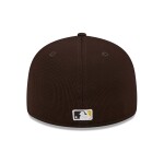 New Era Pánská kšiltovka San Diego Padres MLB 2025 Batting Practice Low Profile 59FIFTY Fitted Velikost: 7 3/4