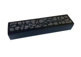 Cake Star Krabička na makronky černá se zdobeným okénkem 25,8 x 6 x 4 cm (na 10 kusů)
