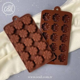 Cesil Silikonová forma na čokoládu Čtyřlístky 8 x 10,7 cm