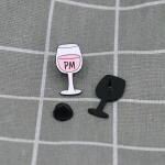 Pinarna.cz PM (po poledni) - Sklenička s vínem