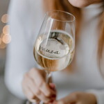 Bella Rose Sklenice na víno Pauza + vánoční krabička, čirá barva, sklo, 350 ml