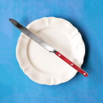 SABRE PARIS Nůž na chleba Bistrot Brillant – Burgundy, červená barva, kov, plast