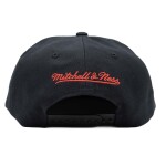 Mitchell & Ness Pánská kšiltovka Chicago Bulls NBA Back To Back Champions Snapback