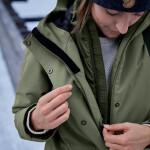 FJÄLLRÄVEN Visby 3 in 1 Jacket W, Deep Forest (vzorek) velikost: S