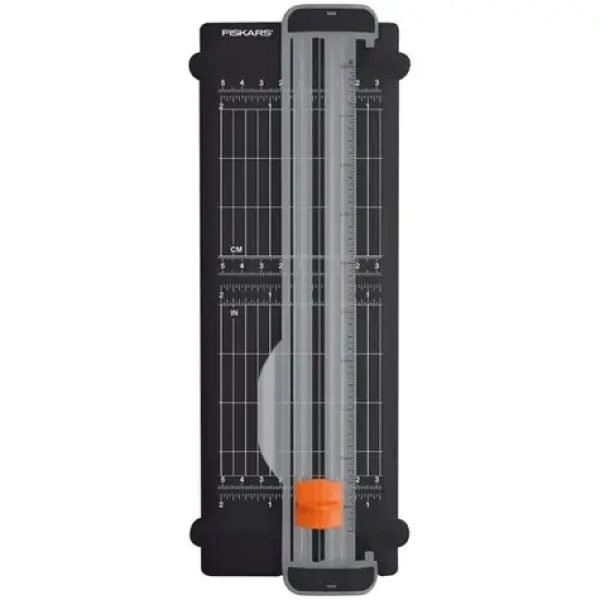 Fiskars 1004723 Řezačka papíru A5 / až 7 listů po 80 g/m2 (1004723)
