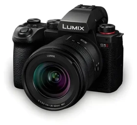 Panasonic Lumix S5 II + LUMIX S 20-60 mm F/3,5-5,6 / Fotoaparát / Set s objektivem (DC-S5M2KE)
