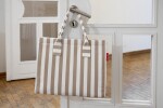 Stylová kabelka Reisenthel Daily Shopper Summerstripes coffee