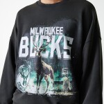 New Era Pánská mikina Milwaukee Bucks NBA Washed Oversized Crew Neck Sweater Velikost: S