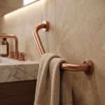 Koupelnové úhlové madlo BRUSH COPPER REA-91506