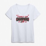 Fanatics Dámské tričko Carolina Hurricanes NHL 2026 Stanley Cup Champions Roster V-Neck Velikost: 2XL
