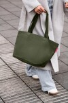 Nákupní taška přes rameno Reisenthel Shopper M Cord dark matcha