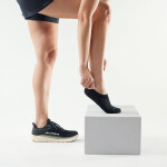 Dámské merino běžecké ponožky SMARTWOOL Women's Run Targeted Cushion No Show Soc, Black velikost: 42-45 (L)