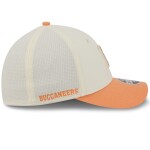 New Era Pánská kšiltovka Tampa Bay Buccaneers NFL Historic Logo 2026 Training Camp 39THIRTY Flex Orange Velikost: M/L