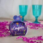 The English Soap Company Sada mini mýdel Congrats! – 3 × 20 g, fialová barva, modrá barva, papír