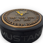 Mustang Puk Pittsburgh Penguins NHL Stanley Cup Years Gold Medallion