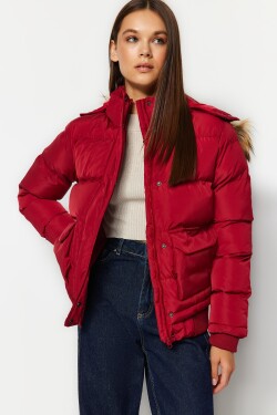 Trendyol Red Fur vodoodpudivý nafukovací kabát s kapucí