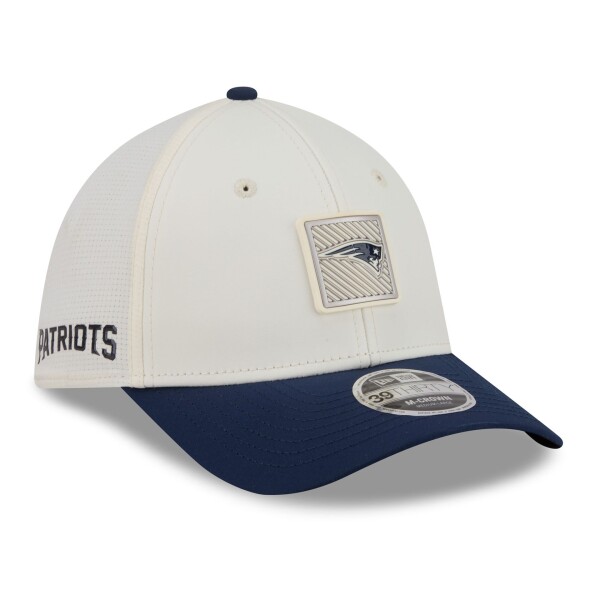 New Era Pánská kšiltovka New England Patriots NFL 2026 Training Camp 39THIRTY Flex Navy Velikost: M/L