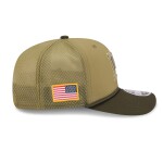 New Era Pánská kšiltovka New York Giants NFL 2025 Salute to Service 9SEVENTY Trucker Snapback