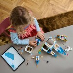 LEGO LEGO® ǀ Disney 43275 Popelčin zámek a kočár s koňmi