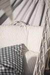 IB LAURSEN Bavlněná matrace Asger Natural/Dusty Blue Stripes 50 x 100 cm, modrá barva, bílá barva, textil