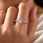 Stříbrný prsten se srdcem Dalia 0,5 ct MOISSANITE + CERTIFIKÁT, 54 Stříbrná certifikát GRA, hadřík na čištění stříbra, dárková krabička