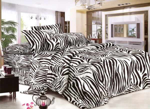 DumDekorace Černo bílý přehoz přes postel Šířka: 200 cm | Délka: 220 cm (+ 5,00 €) 2ks 40x40 cm (standard zdarma) Šířka: 200 cm | Délka: 220 cm (+ 5,00 €)