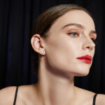 Náušnice s bílou perlou Loretta, Zlatá Bílá