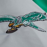 Mitchell & Ness Pánská bunda Philadelphia Eagles NFL Throw it Back Heavyweight Satin Velikost: 2XL
