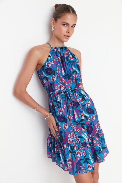 Trendyol modré květinové mini tkané šifonové šaty podšívkou