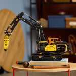 LEGO LEGO® Technic 42215 Bagr Volvo EC500 Hybrid