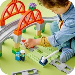 LEGO LEGO® DUPLO® 10426 Železniční most a koleje – rozšiřující sada