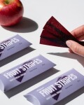 Vilgain Fruit Stripes – jablko & švestka 20 g
