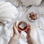 TEA HERITAGE Zelený čaj s jasmínem Snowflakes Jasmine 5 ks, růžová barva, stříbrná barva, papír