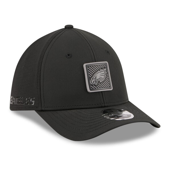 New Era Pánská kšiltovka Philadelphia Eagles NFL Black 2026 Training Camp 39THIRTY Flex Velikost: S/M