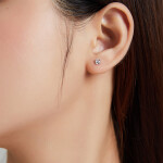 Elenys stříbrné peckové náušnice se zirkonem Clarity Průměr zirkonu: 6 mm