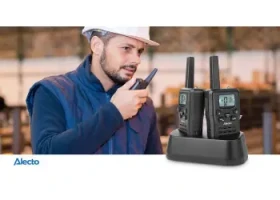 Alecto Sada 2 vysílaček černá / Vysílačky / dosah 10 km / 8 kanálů / PTT/VOX / nabíjecí základna USB-C (FR200BK)