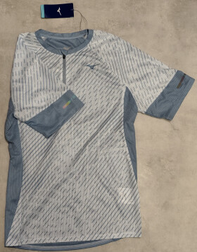 Běžecké tričko Mizuno Multipocket Trail Tee J2GAB50020 Velikost textilu: M
