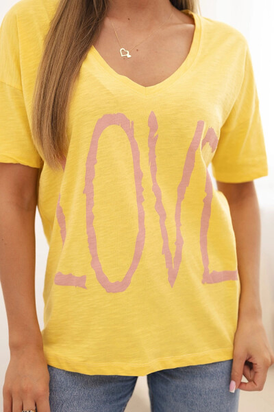 Dámská bavlněná blůza s výstřihem do V a potiskem LOVE žlutá UNI