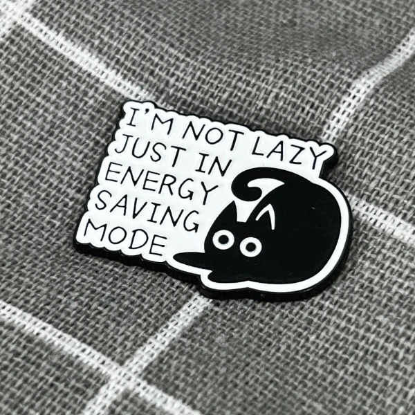 Pinarna.cz Černá kočka- I’m not lazy, just in energy saving mode / Nejsem líný/á, jen jsem v úsporném režimu