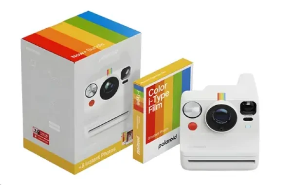 Polaroid Now+ Gen 3 bílá / Fotoaparát pro okamžitou fotografii / Bluetooth / Automatické ostření / Barevný film 8 ks (6576)