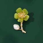 Unikátní květinová brož Sonia zdobená sladkovodní perlou, Zelená Bílá