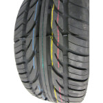Zadní pneu na Can-Am Spyder 225/50R-15