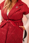 Dámská vesta Plus Size prošívaná s páskem a límcem hnědá UNI